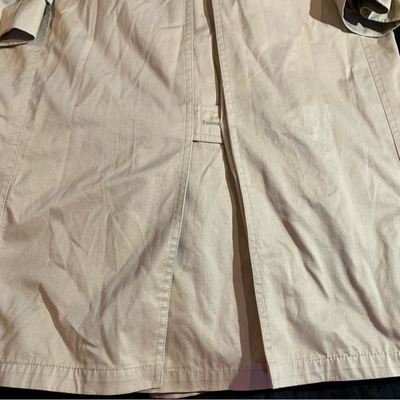 Vtg 40 L Beige Double Breasted Trench Coat Plaid Lining Made In Poland - Picture 9 of 12